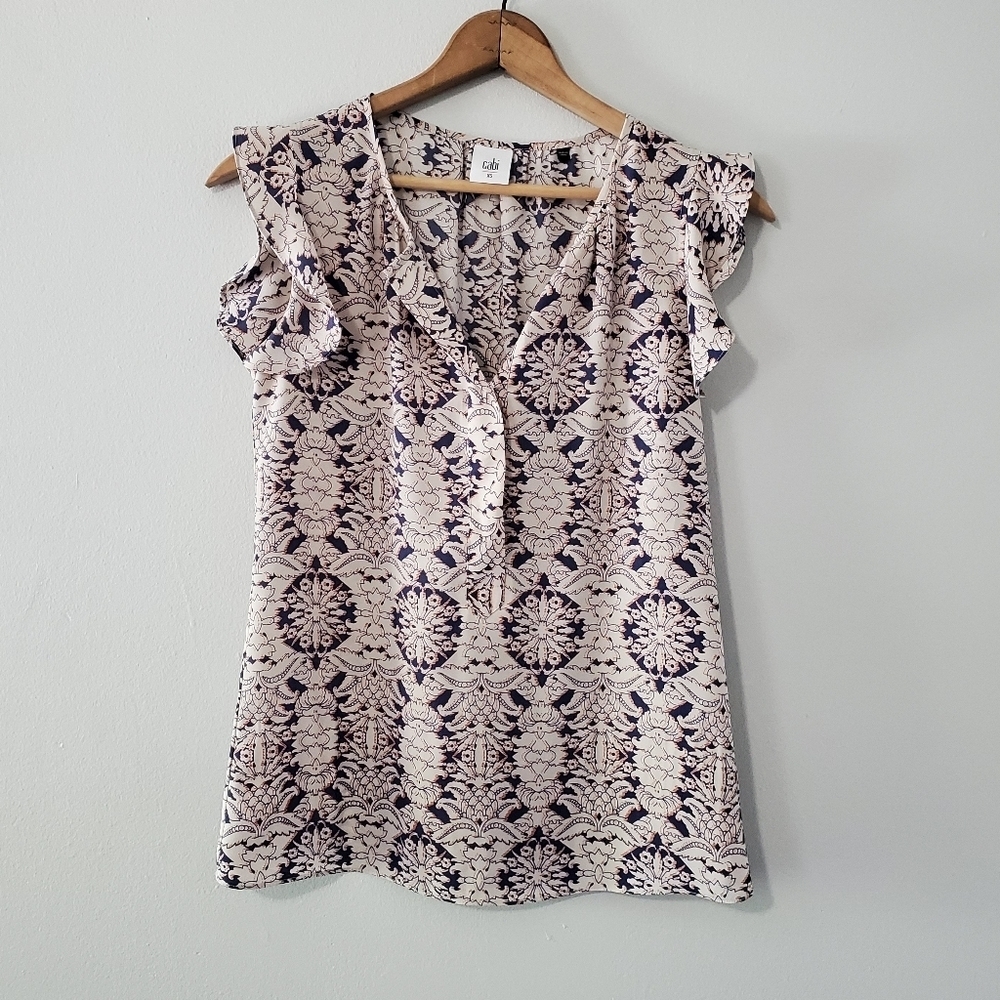 Cabi Stevie Beige/Blue Print Flutter Sleeve Top